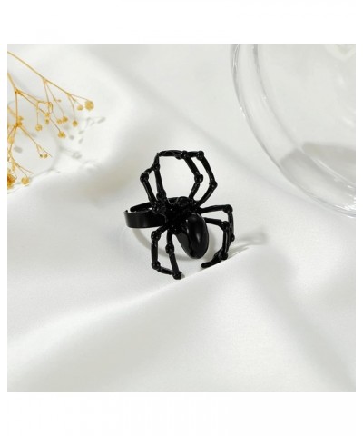 2Pcs Black White Halloween Simulated Spider Finger Ring Ghost Festival Gothic Animal Arachnid Ring for Women Men Joke Jewelry...