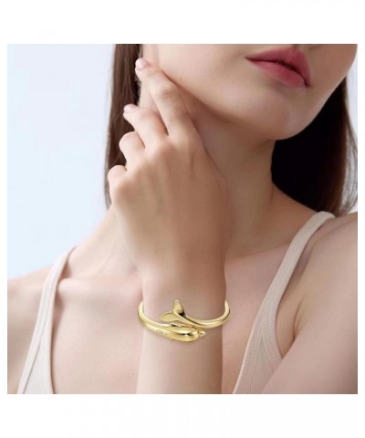 Gold Cuff Bangle Bracelets for Women 18K Gold Plated Wide Wire Chunky Cuff Bracelets Hammered Irregular Wrist Cuff Wrap Brace...