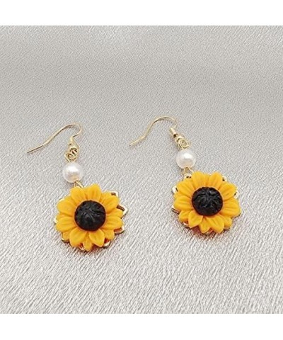 Daisy Sunflower Dangle Earrings for Women Handmade Resin Sunflower Earrings leaf-gold $6.50 Earrings